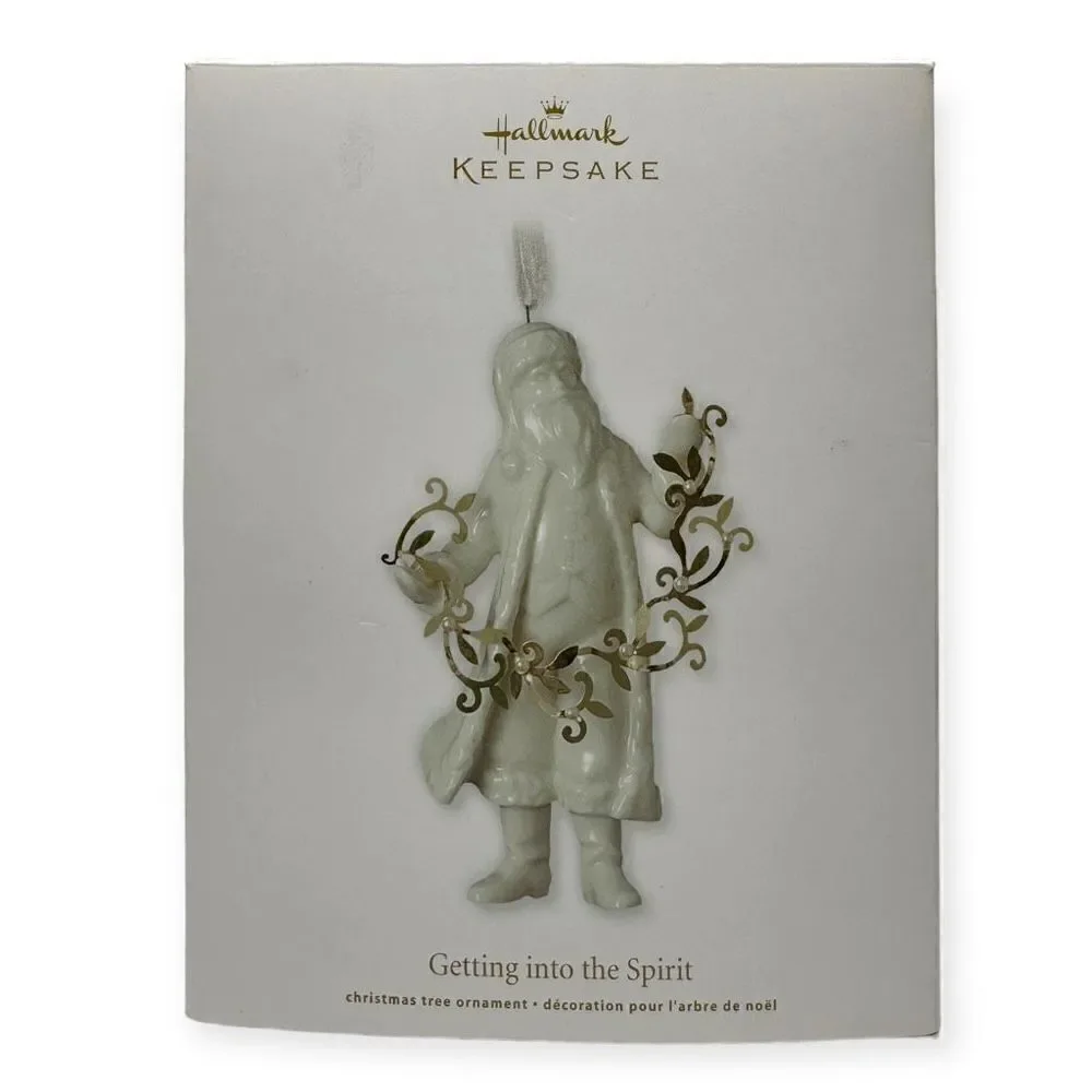 Hallmark Keepsake Ornament Getting into the Spirit 2011 QXG3587 with box